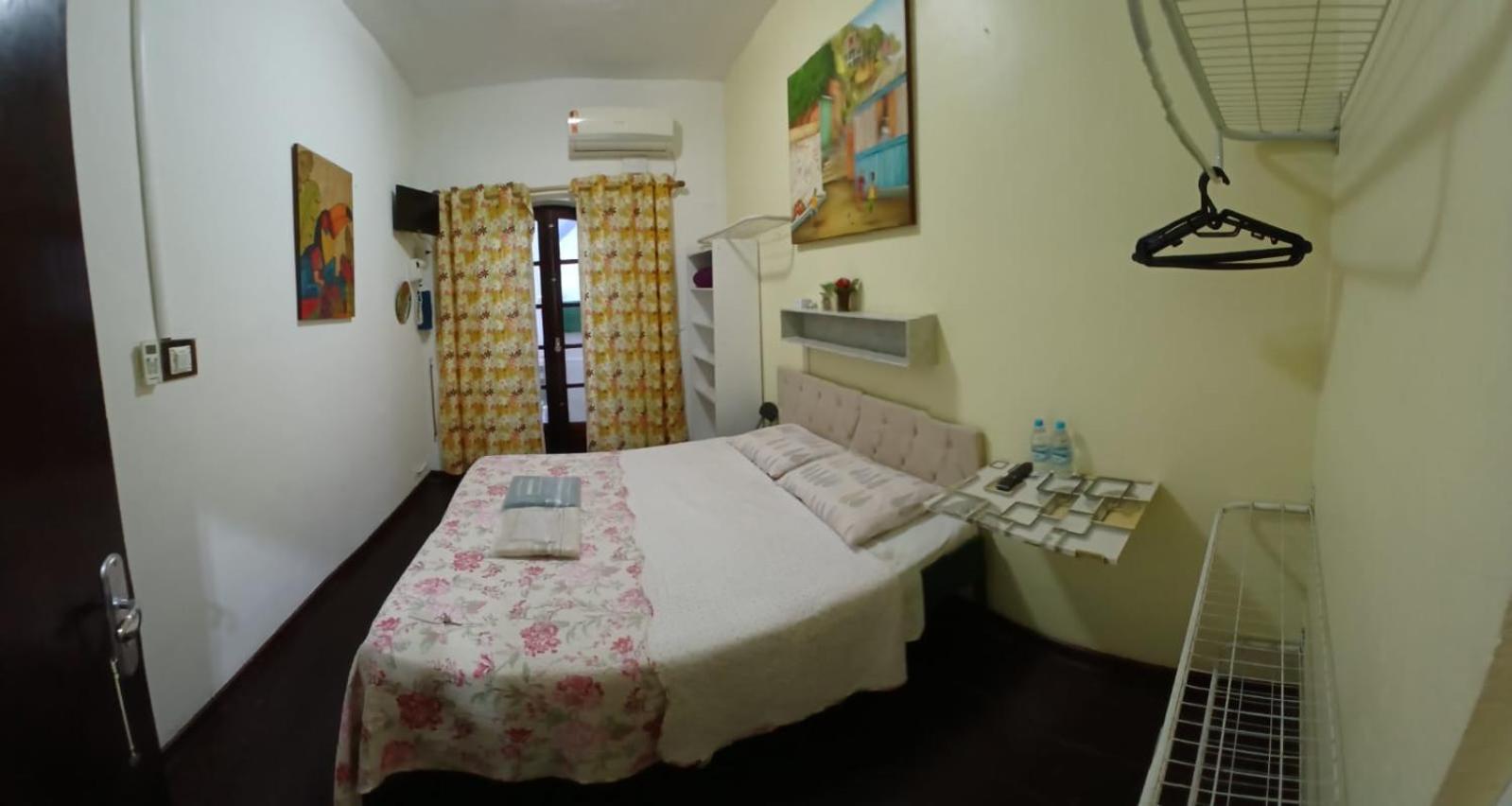 Double or Twin Room Private Bathroom