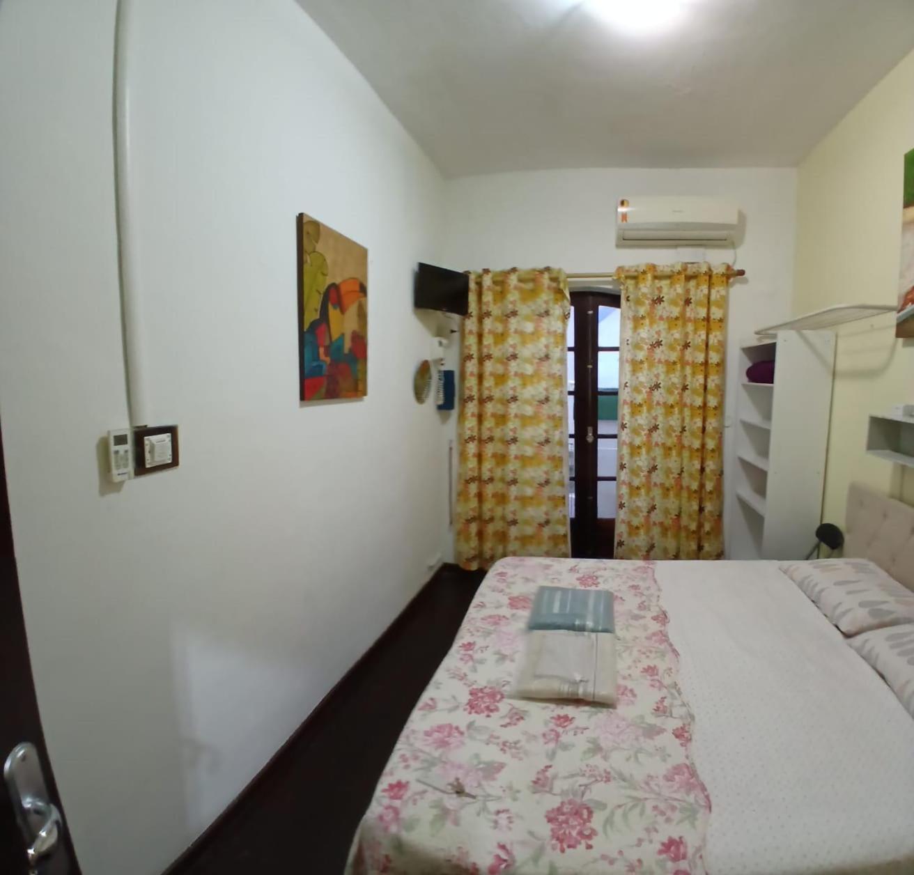 Double or Twin Room Private Bathroom