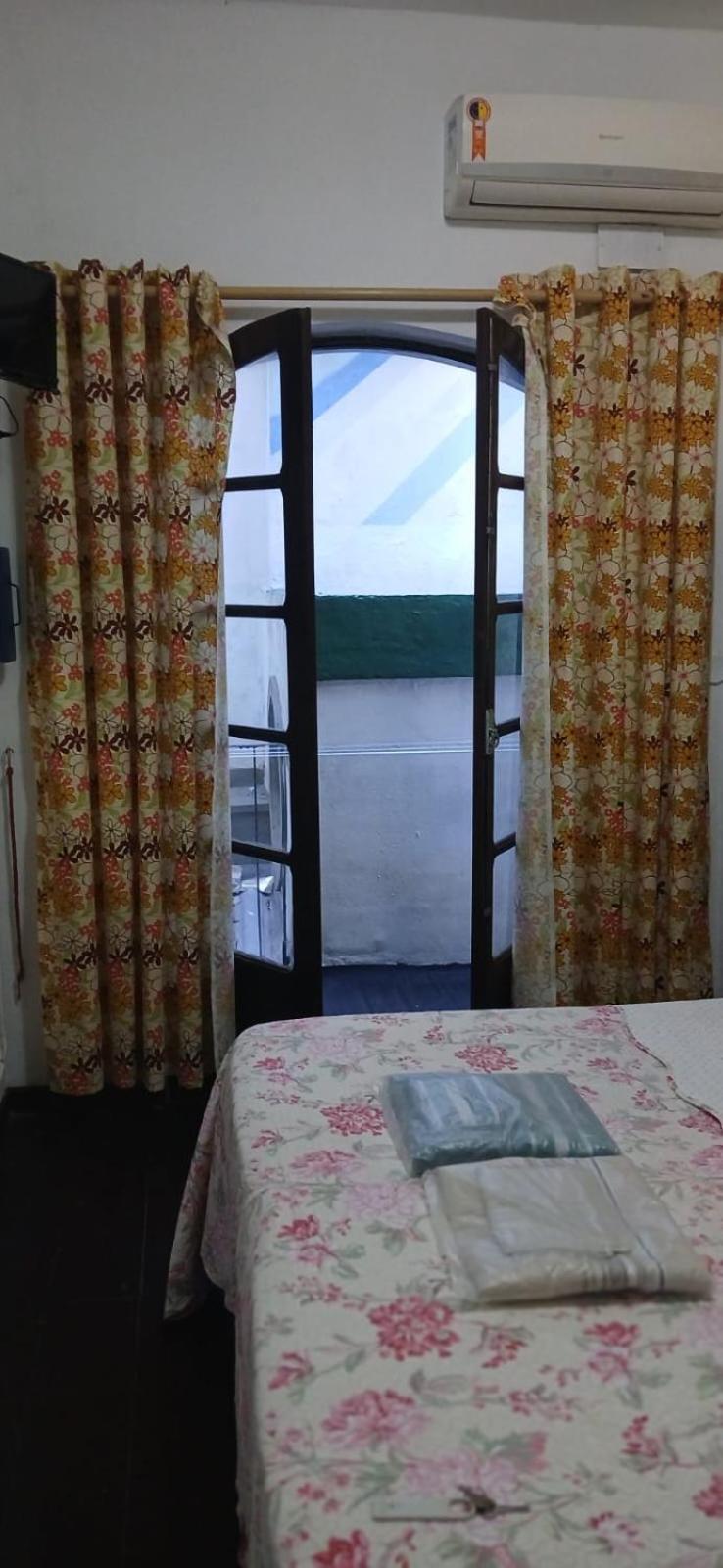 Double or Twin Room Private Bathroom